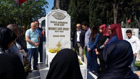 Milli Şairimiz, mütefekkir Mehmet Akif Ersoy’u, vefatının 86. sene-i devriyesinde rahmet ve minnetle yâd ediyoruz.