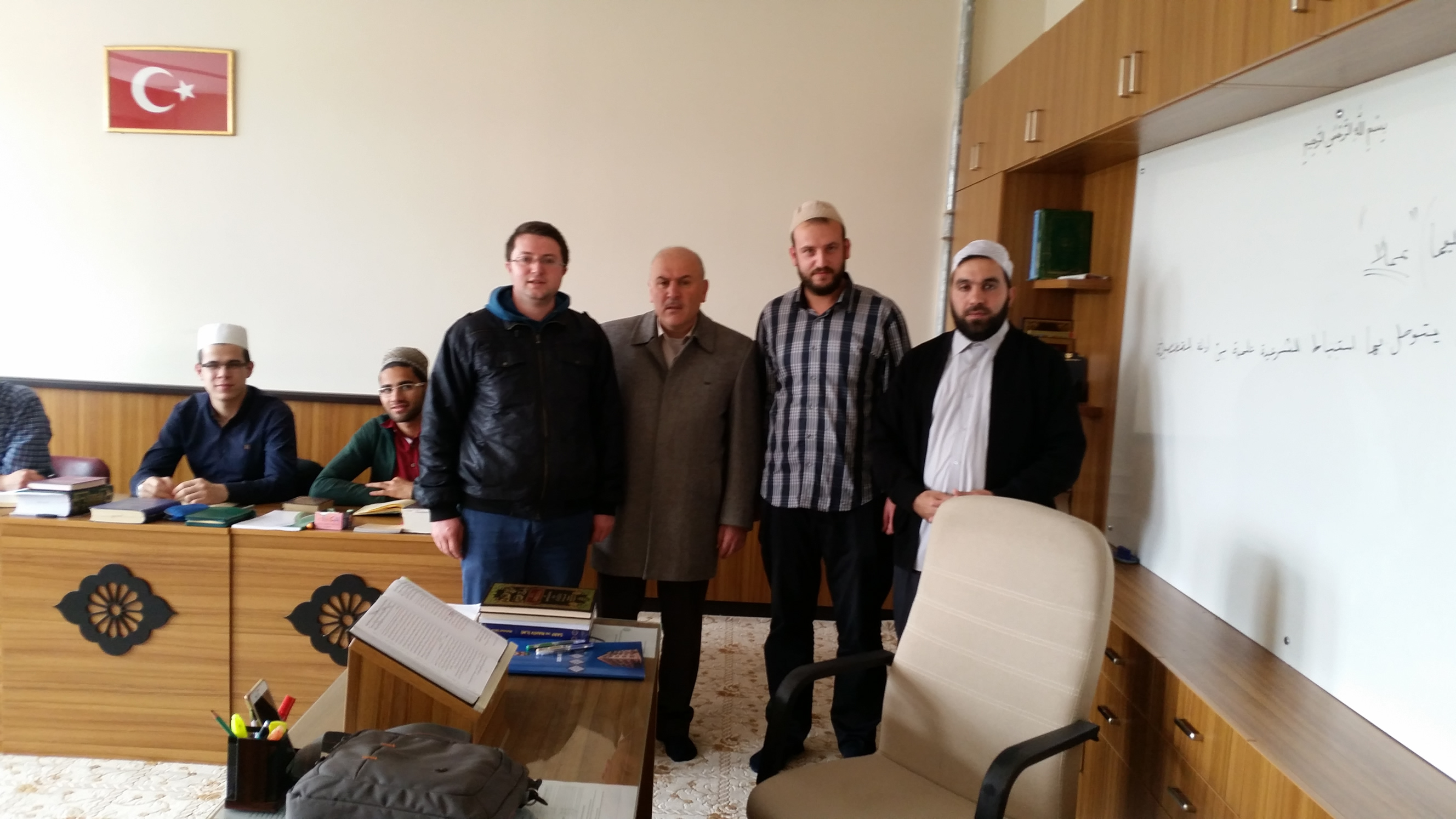 VAN'DAKİ ÖĞRENCİLERE ÜYELERİMİZİN DESTEKLERİYLE KURAN-I